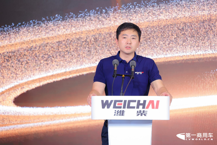 陕汽德龙“后浪轻卡”新品潍坊上市2.png 陕汽德龙“后浪轻卡”新品潍坊上市2.png