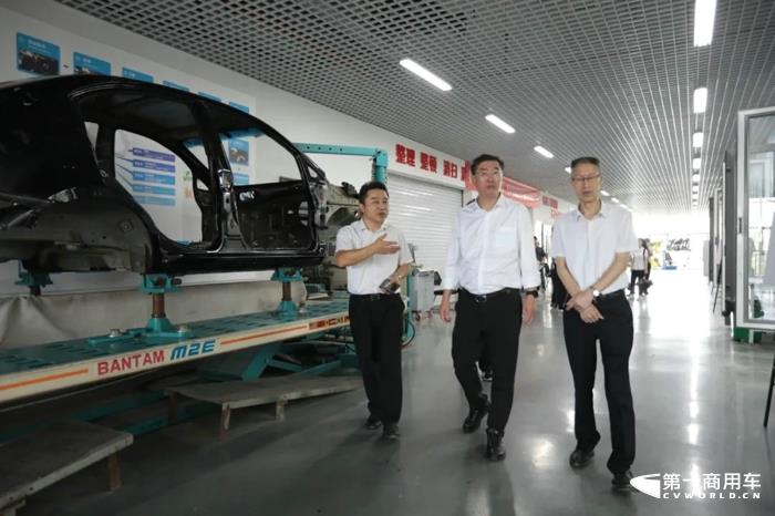 中车电动产业学院正式成立2.jpg 中车电动产业学院正式成立2.jpg