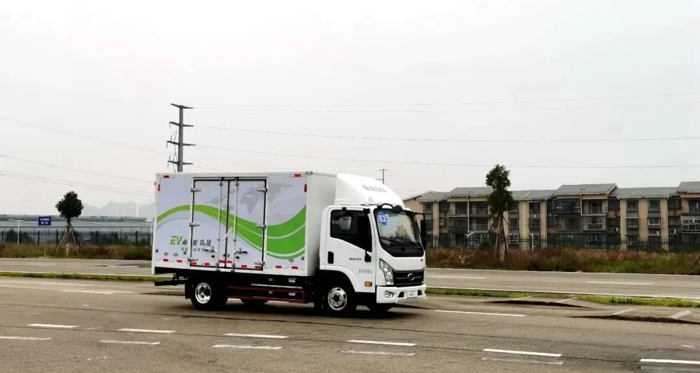 搭载玉柴芯蓝集成电桥的新能源轻卡 在NEVC2022挑战赛中斩获五项大奖2.jpg 搭载玉柴芯蓝集成电桥的新能源轻卡 在NEVC2022挑战赛中斩获五项大奖2.jpg