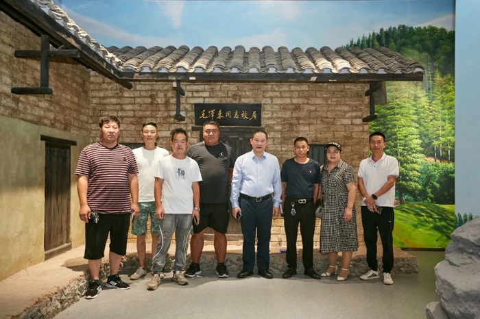 卡友李建秋:在海拔3131m谈谈三一新英雄旗舰版585 2.jpg 卡友李建秋:在海拔3131m谈谈三一新英雄旗舰版585 2.jpg