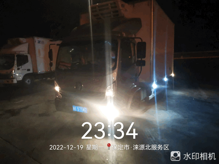 寒风冬夜 陕汽轻卡救援服务暖人心.gif 寒风冬夜 陕汽轻卡救援服务暖人心.gif