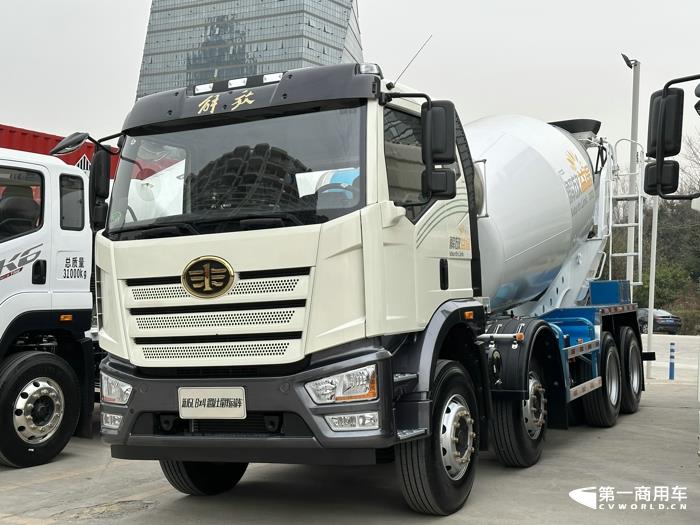 解放新J6L 8×4混凝土搅拌运输车.jpg 解放新J6L 8×4混凝土搅拌运输车.jpg