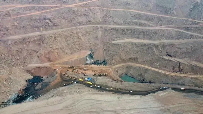 北奔重卡助力内蒙古消防、阿拉善电业局驰援救援一线1.jpg 北奔重卡助力内蒙古消防、阿拉善电业局驰援救援一线1.jpg