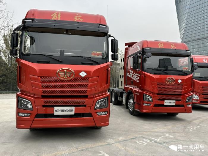 解放JH6燃气牵引车.jpg 解放JH6燃气牵引车.jpg