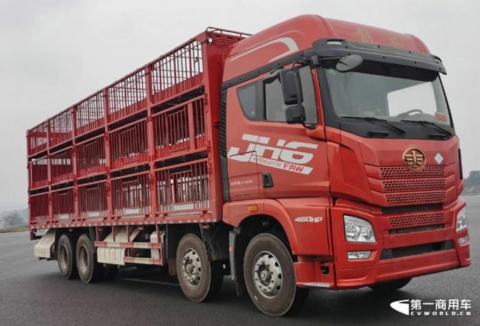 解放JH6畜禽运输车,峰值功率超过400马力.jpg 解放JH6畜禽运输车,峰值功率超过400马力.jpg