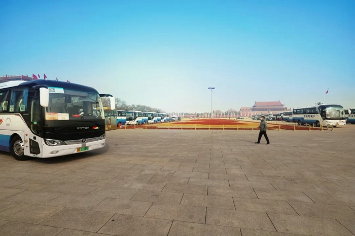作为唯一新能源客车品牌,福田欧辉连续19年服务全国两会2.jpg 作为唯一新能源客车品牌,福田欧辉连续19年服务全国两会2.jpg