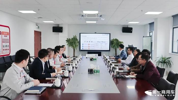 北汽重卡与常州中汽研签署战略合作协议2.jpg 北汽重卡与常州中汽研签署战略合作协议2.jpg