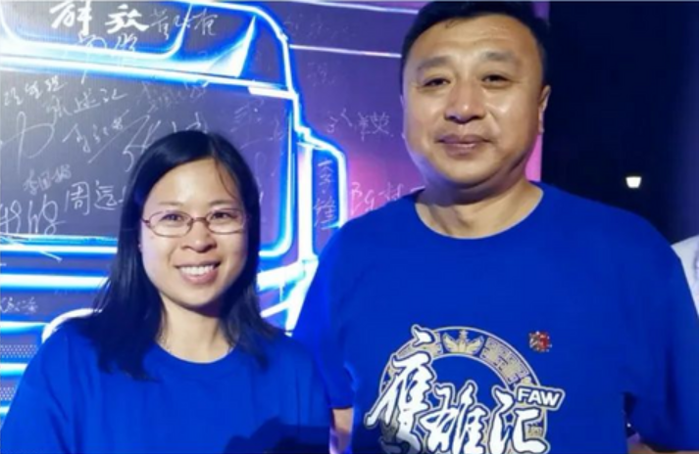 百里挑一的“卡车女侠”冯秋影4.png 百里挑一的“卡车女侠”冯秋影4.png
