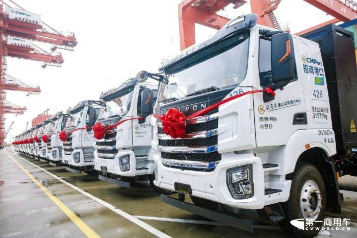 红岩纯电牵引车.jpg 红岩纯电牵引车.jpg