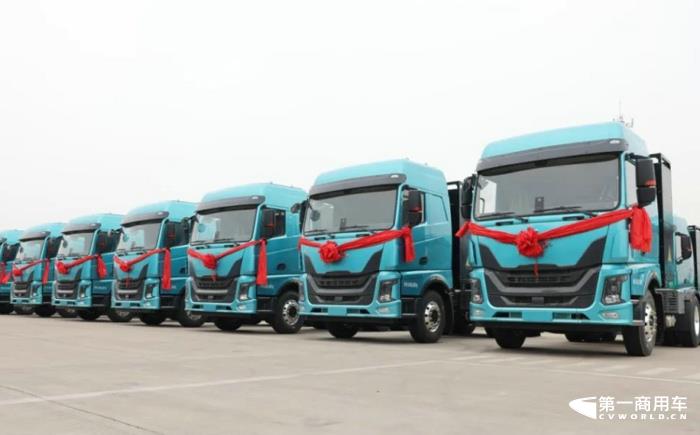新长征一号纯电牵引车.jpg 新长征一号纯电牵引车.jpg