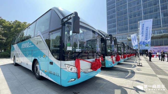 江汽集团首批60台车辆交付合肥客运及肥西产城控股2.jpg 江汽集团首批60台车辆交付合肥客运及肥西产城控股2.jpg