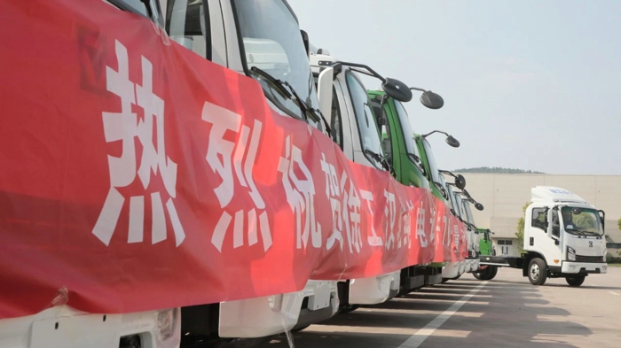 徐工全新纯电动轻卡出道即走红4.jpg 徐工全新纯电动轻卡出道即走红4.jpg
