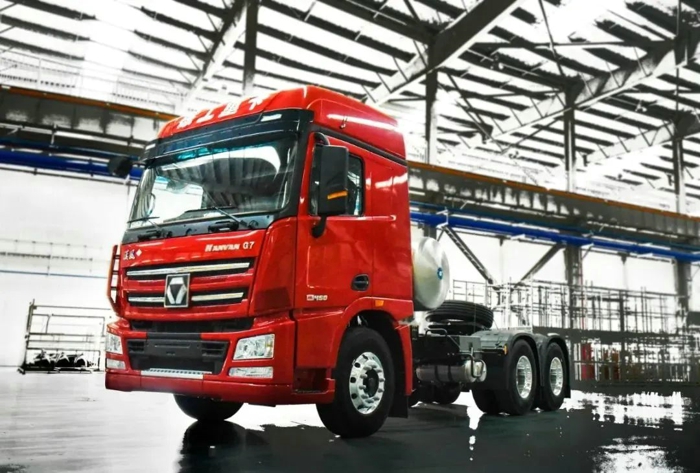 徐工漢風LNG牵引车1.jpg 徐工漢風LNG牵引车1.jpg
