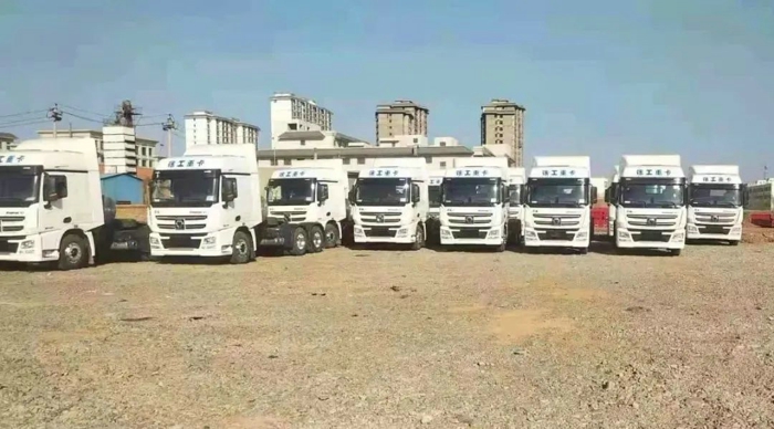 徐工漢風LNG牵引车3.jpg 徐工漢風LNG牵引车3.jpg