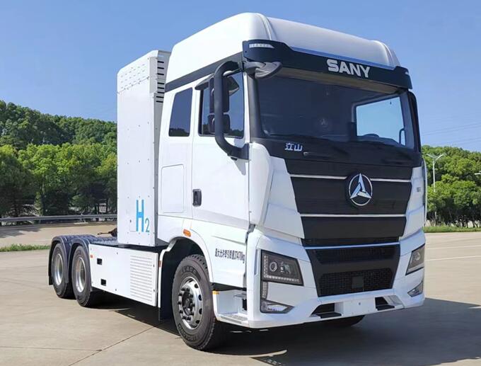 三一燃料电池牵引车.jpg 三一燃料电池牵引车.jpg