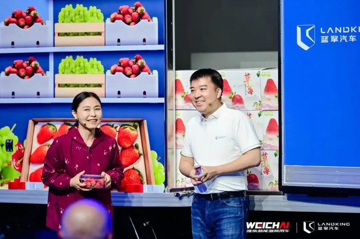 高端轻卡蓝擎·悦EH挖出价值蓝海4.jpg 高端轻卡蓝擎·悦EH挖出价值蓝海4.jpg