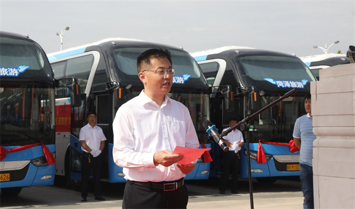 菏泽市国资委副主任李保营致辞.jpg 菏泽市国资委副主任李保营致辞.jpg