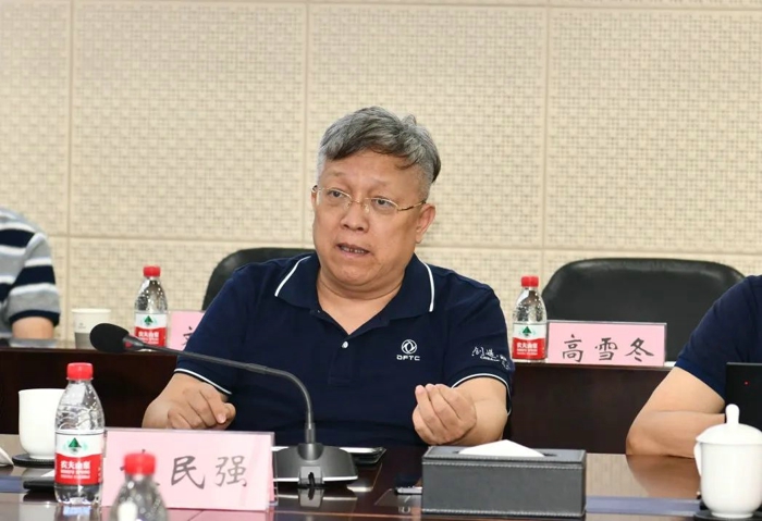 携手共赢!东风商用车与东风技术中心开展协同项目交流3.jpg 携手共赢!东风商用车与东风技术中心开展协同项目交流3.jpg