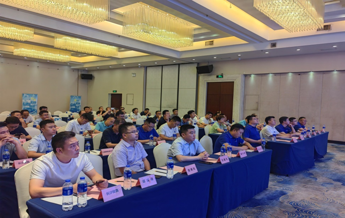 德润超混助力卡友舒心驾驶!.png 德润超混助力卡友舒心驾驶!.png