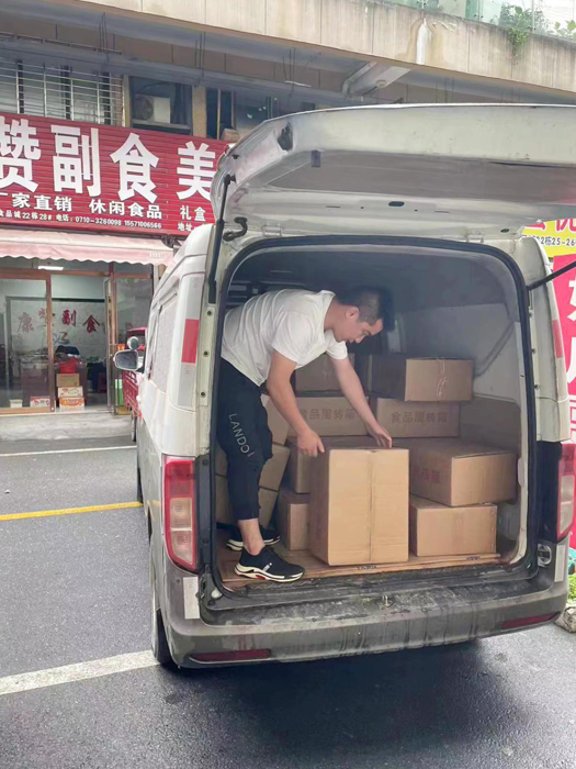 长安跨越星V5 CNG带易师傅体验更经济的创富之道4.png 长安跨越星V5 CNG带易师傅体验更经济的创富之道4.png