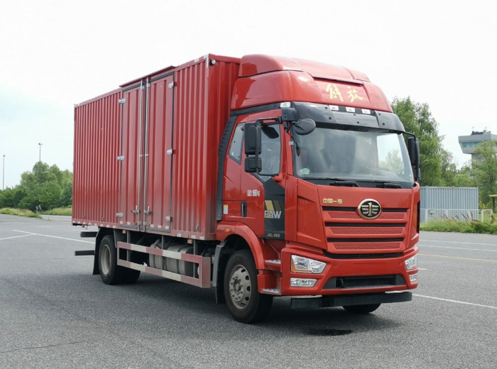 厢式运输车.jpg 厢式运输车.jpg