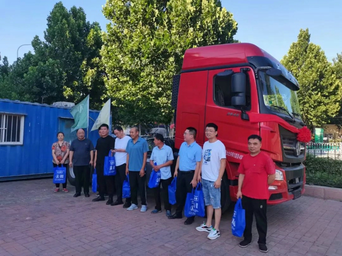 北奔V3ET牵引车山东地区巡展活动圆满结束2.jpg 北奔V3ET牵引车山东地区巡展活动圆满结束2.jpg