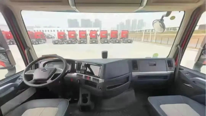 乘龙H5四缸大单桥打造快递运输新动能7.jpg 乘龙H5四缸大单桥打造快递运输新动能7.jpg