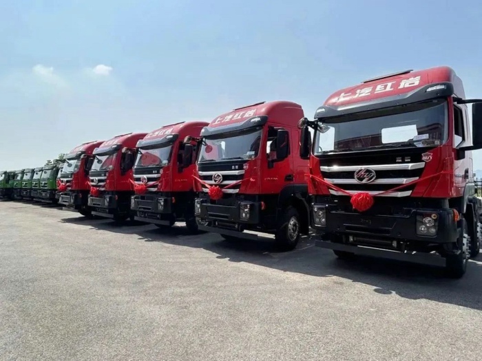 红岩杰狮C6 8X4自卸车.jpg 红岩杰狮C6 8X4自卸车.jpg