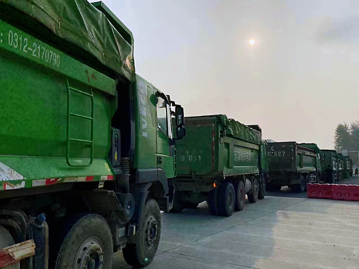 上汽红岩工程自卸车全面参与抗洪抢险2.png 上汽红岩工程自卸车全面参与抗洪抢险2.png