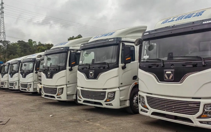 徐工大电量纯电动牵引车.jpg 徐工大电量纯电动牵引车.jpg