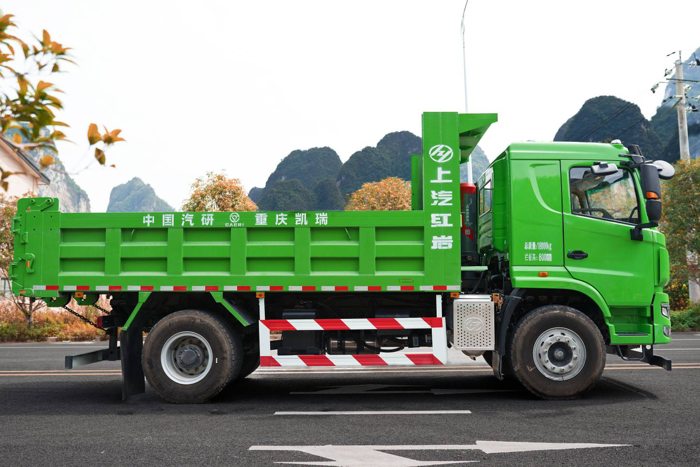 上汽红岩杰豹C6自卸车2.png 上汽红岩杰豹C6自卸车2.png