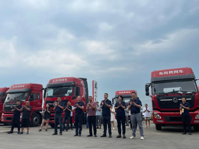 山西营销团队守土尽责全力打赢2.jpg 山西营销团队守土尽责全力打赢2.jpg