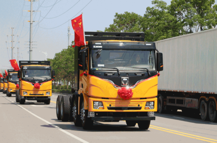 徐工纯电牵引车2.png 徐工纯电牵引车2.png