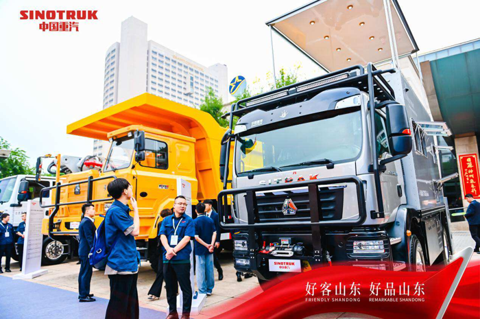 中国重汽全系列商用车布局领先7.png 中国重汽全系列商用车布局领先7.png
