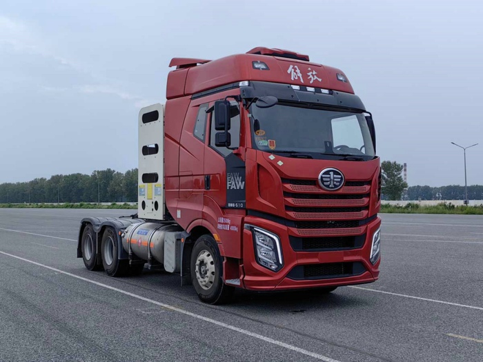 解放J6V牵引车(NG双燃料).jpg 解放J6V牵引车(NG双燃料).jpg