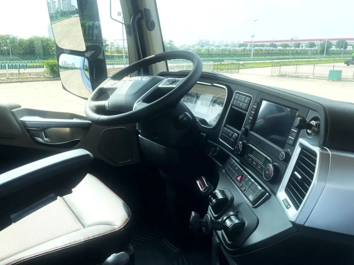 江淮跨越K7天然气牵引车5.jpg 江淮跨越K7天然气牵引车5.jpg