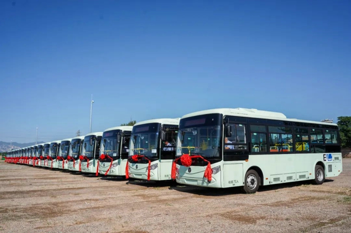 福田欧辉80台BJ6851纯电城市客车交付北京万佳通2.jpg 福田欧辉80台BJ6851纯电城市客车交付北京万佳通2.jpg