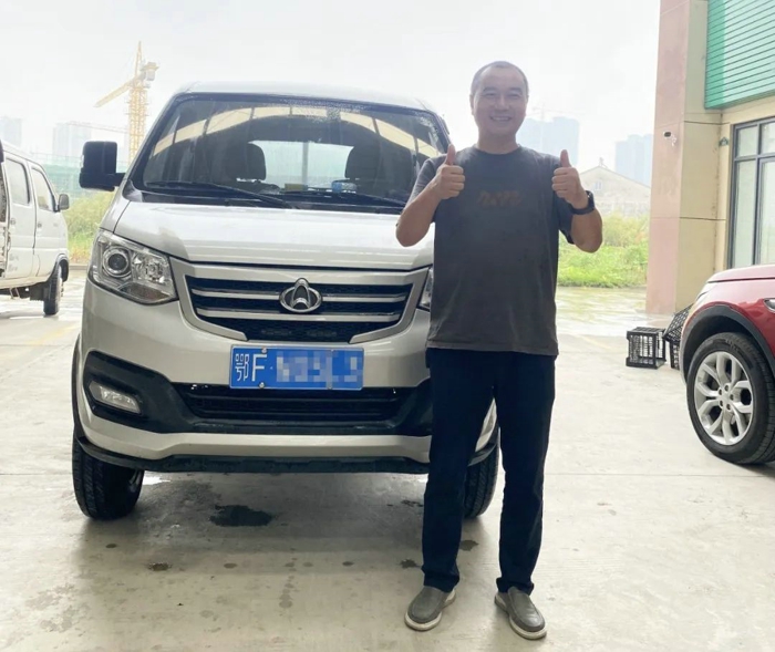 长安跨越王X3助力李老板成就家装事业!6.jpg 长安跨越王X3助力李老板成就家装事业!6.jpg
