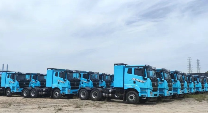 三一电动牵引车2.jpg 三一电动牵引车2.jpg