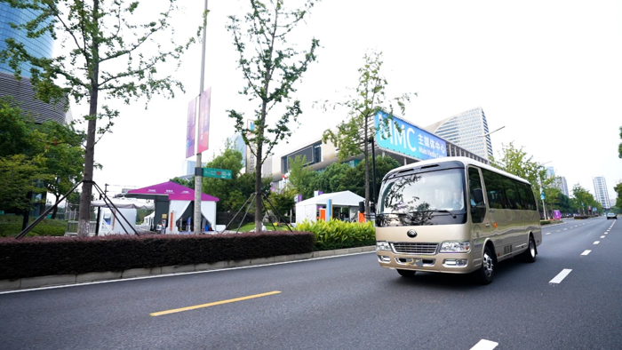 宇通T7领衔中国智造在亚洲体育盛会“出圈”2.png 宇通T7领衔中国智造在亚洲体育盛会“出圈”2.png