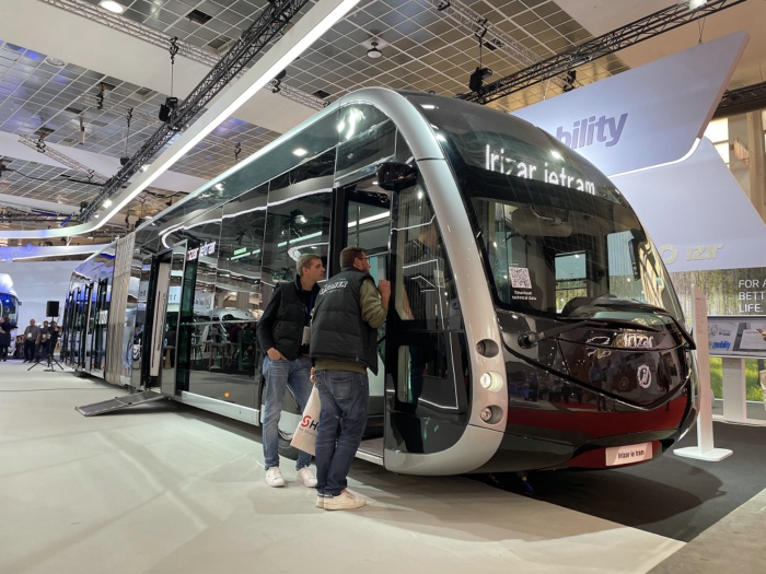 ͳIrizar.jpg
