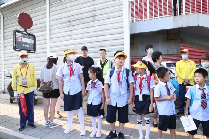 福田欧辉助力构建通学公交运营新体系6.jpg 福田欧辉助力构建通学公交运营新体系6.jpg