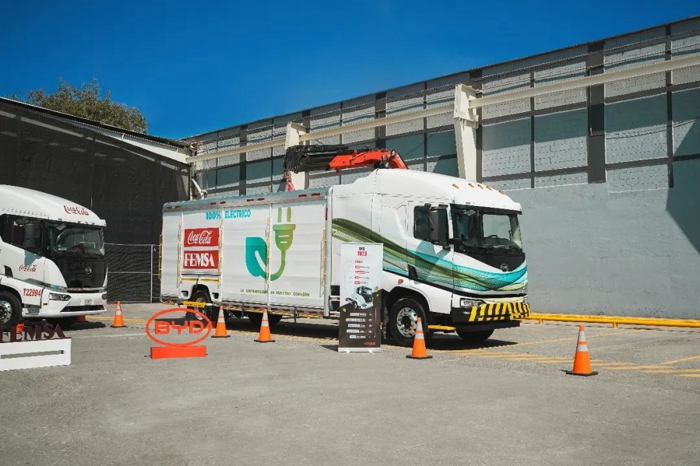 比亚迪携手FEMSA和Coca-Cola FEMSA,为饮料物流行业打造全新电动汽车2.jpg 比亚迪携手FEMSA和Coca-Cola FEMSA,为饮料物流行业打造全新电动汽车2.jpg