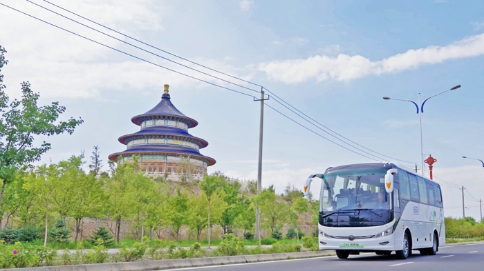 C8E 跨界版.jpg C8E 跨界版.jpg