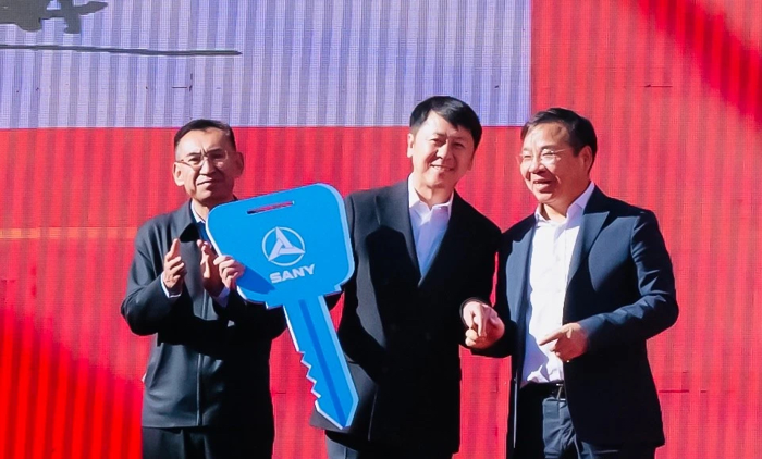 三一电动重卡正式交付朔州绿色能源低碳运输项目3.png 三一电动重卡正式交付朔州绿色能源低碳运输项目3.png