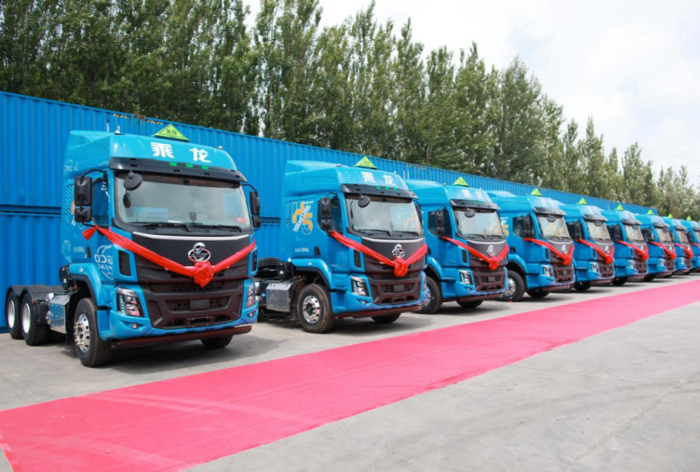 乘龙H5危化牵引车.png 乘龙H5危化牵引车.png