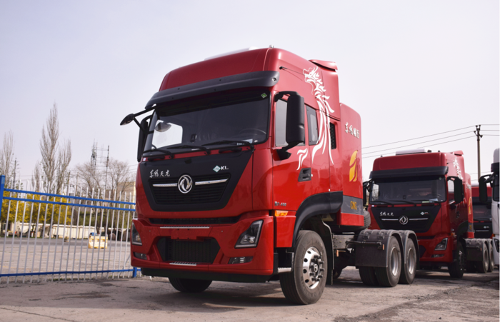 东风13L CNG牵引车.png 东风13L CNG牵引车.png