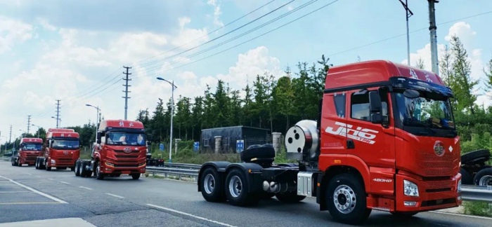 解放JH6燃气车.jpg 解放JH6燃气车.jpg
