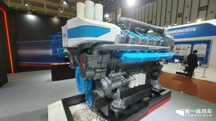 12M55柴油发动机.jpg 12M55柴油发动机.jpg