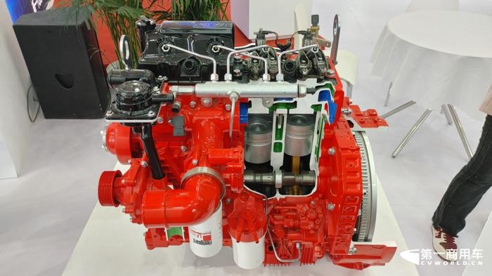 东风康明斯D4.5柴油机2.jpg 东风康明斯D4.5柴油机2.jpg